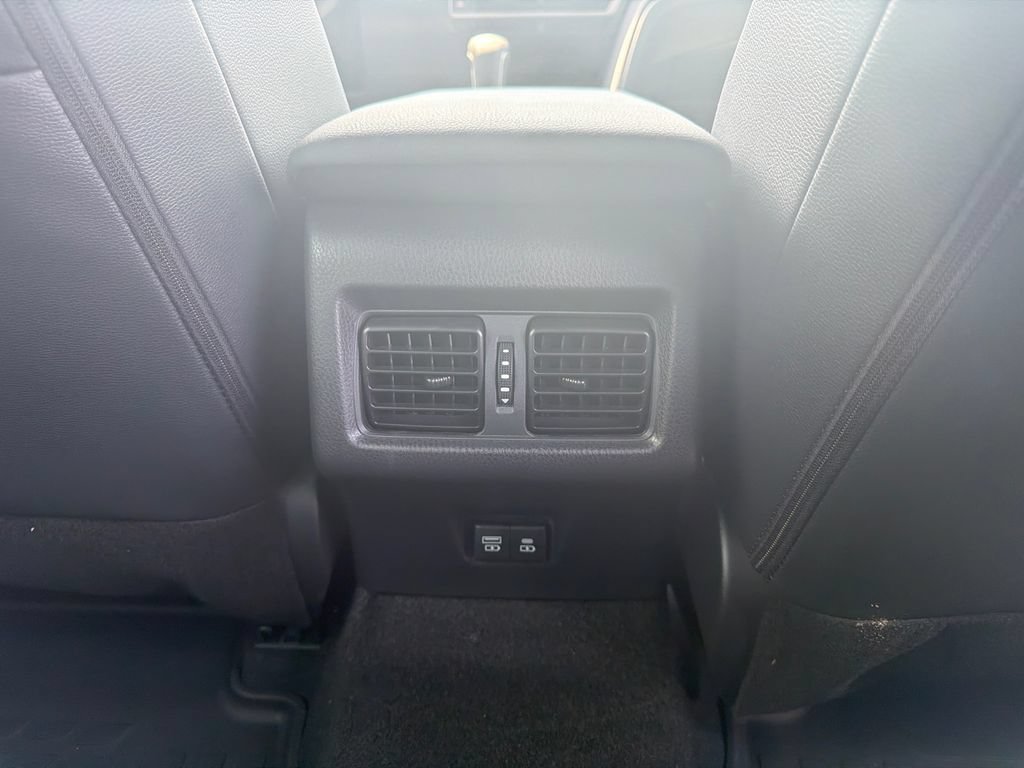 New 2026 Toyota Camry Hybrid FWD image 26