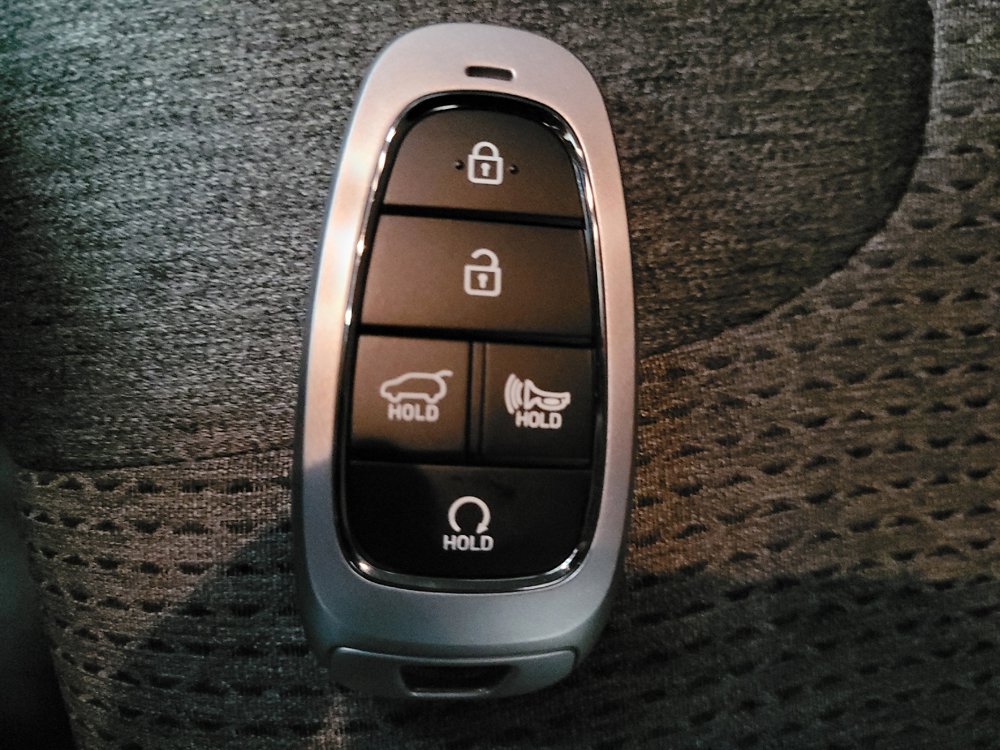 Used 2023 Hyundai Santa Fe SEL AWD/4WD image 32
