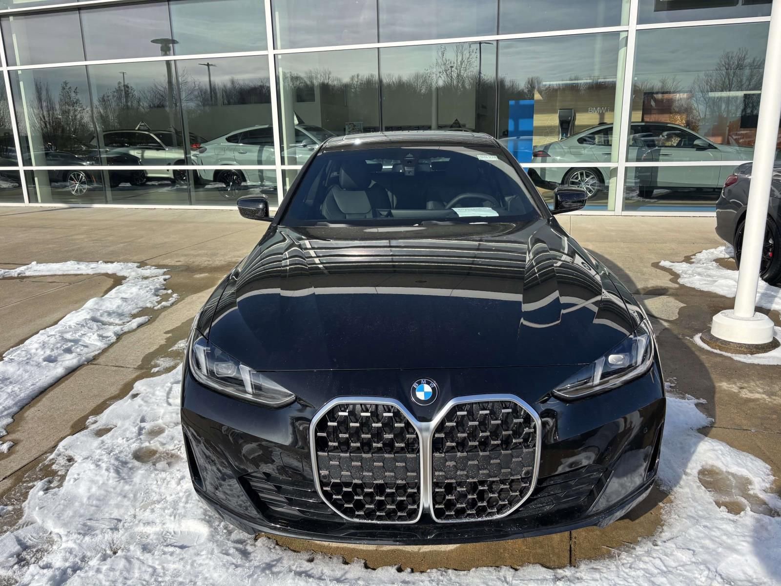 Used 2026 BMW 430i xDrive w/ Premium Package AWD/4WD image 2