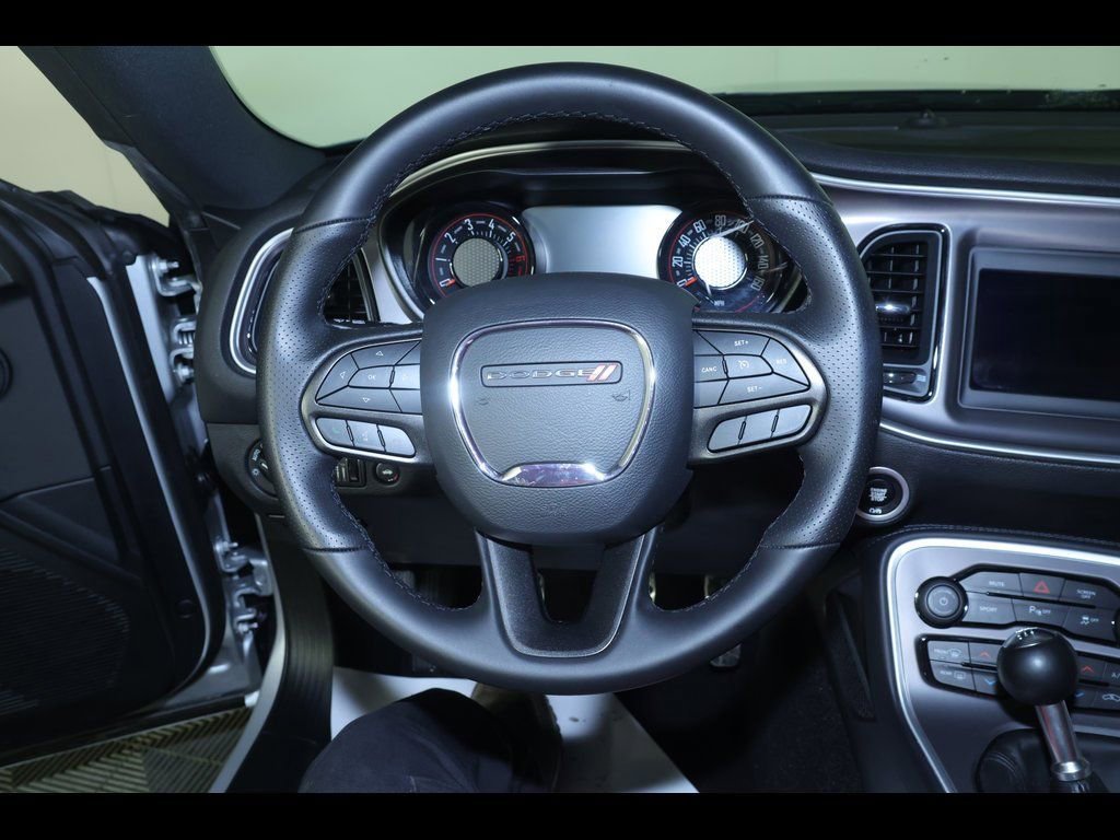 Used 2022 Dodge Challenger R/T w/ Driver Convenience Group image 19