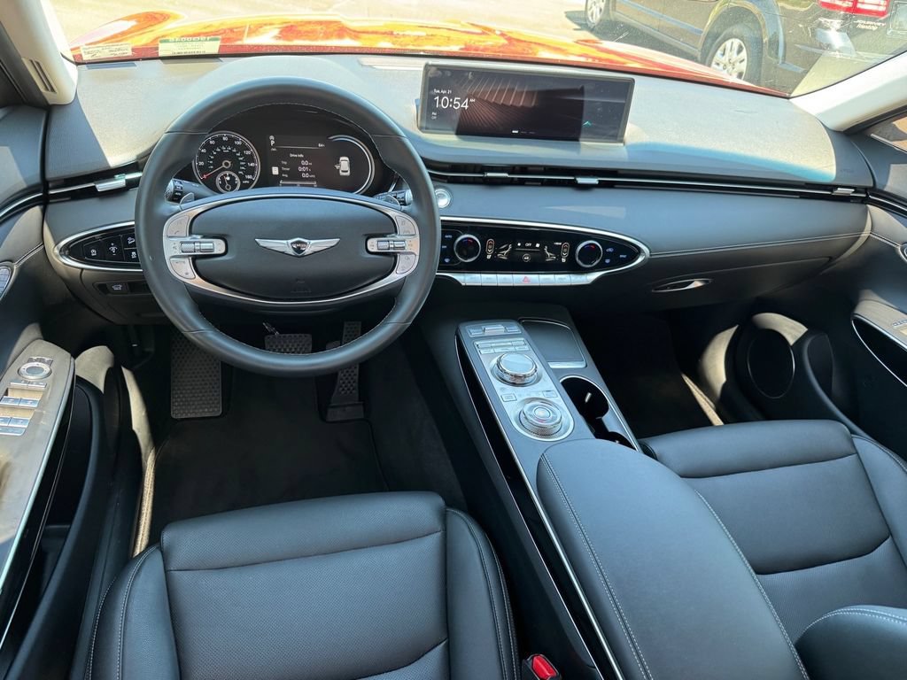 Used 2025 Genesis GV70 2.5T AWD/4WD image 16
