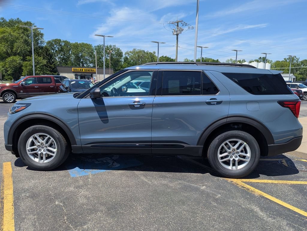 New 2026 Ford Explorer Active AWD/4WD image 3
