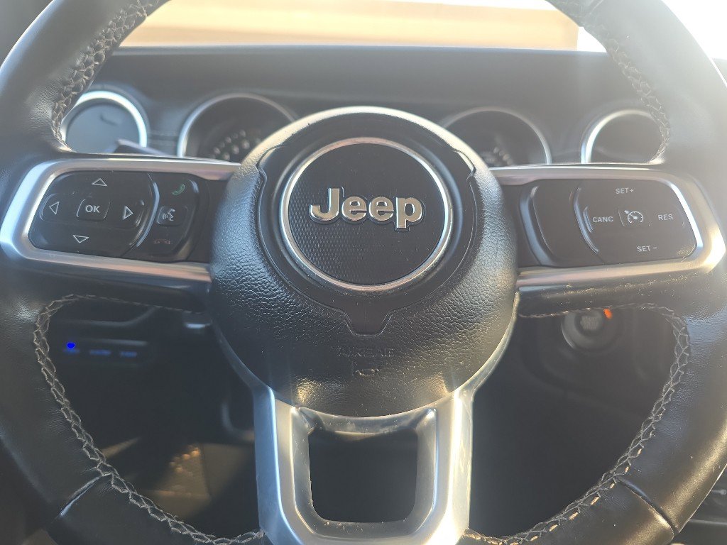 Used 2022 Jeep Wrangler Unlimited Sahara w/ Cold Weather Group image 23