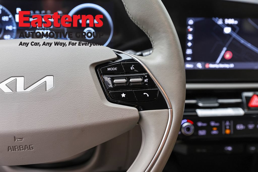 Used 2023 Kia Niro Wind w/ Wind Preserve Package FWD image 18