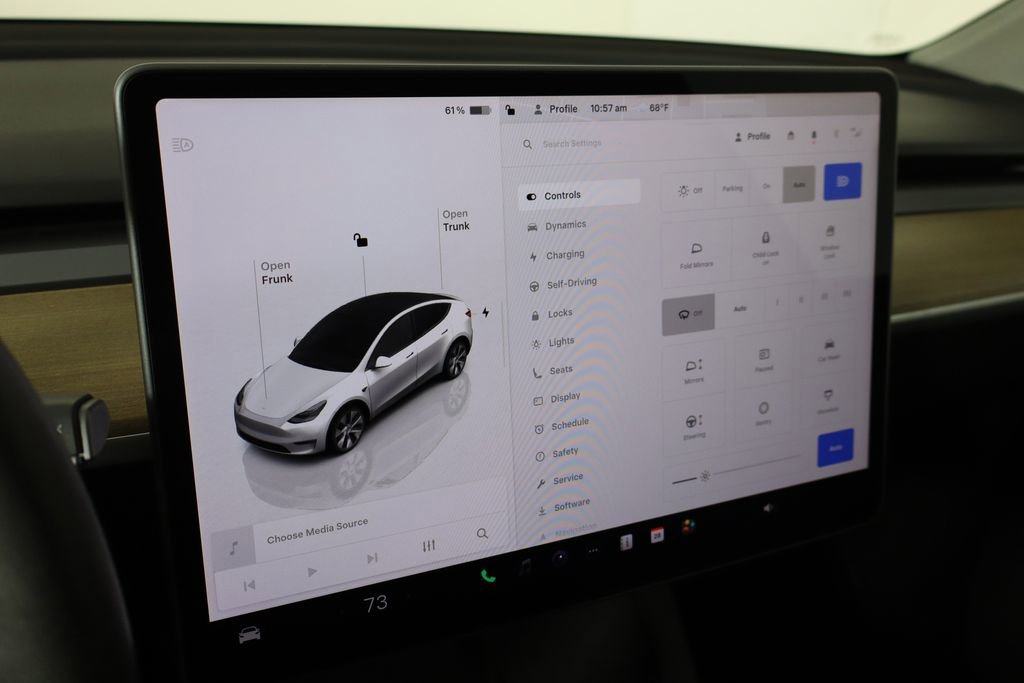 Used 2023 Tesla Model Y Long Range AWD/4WD image 24