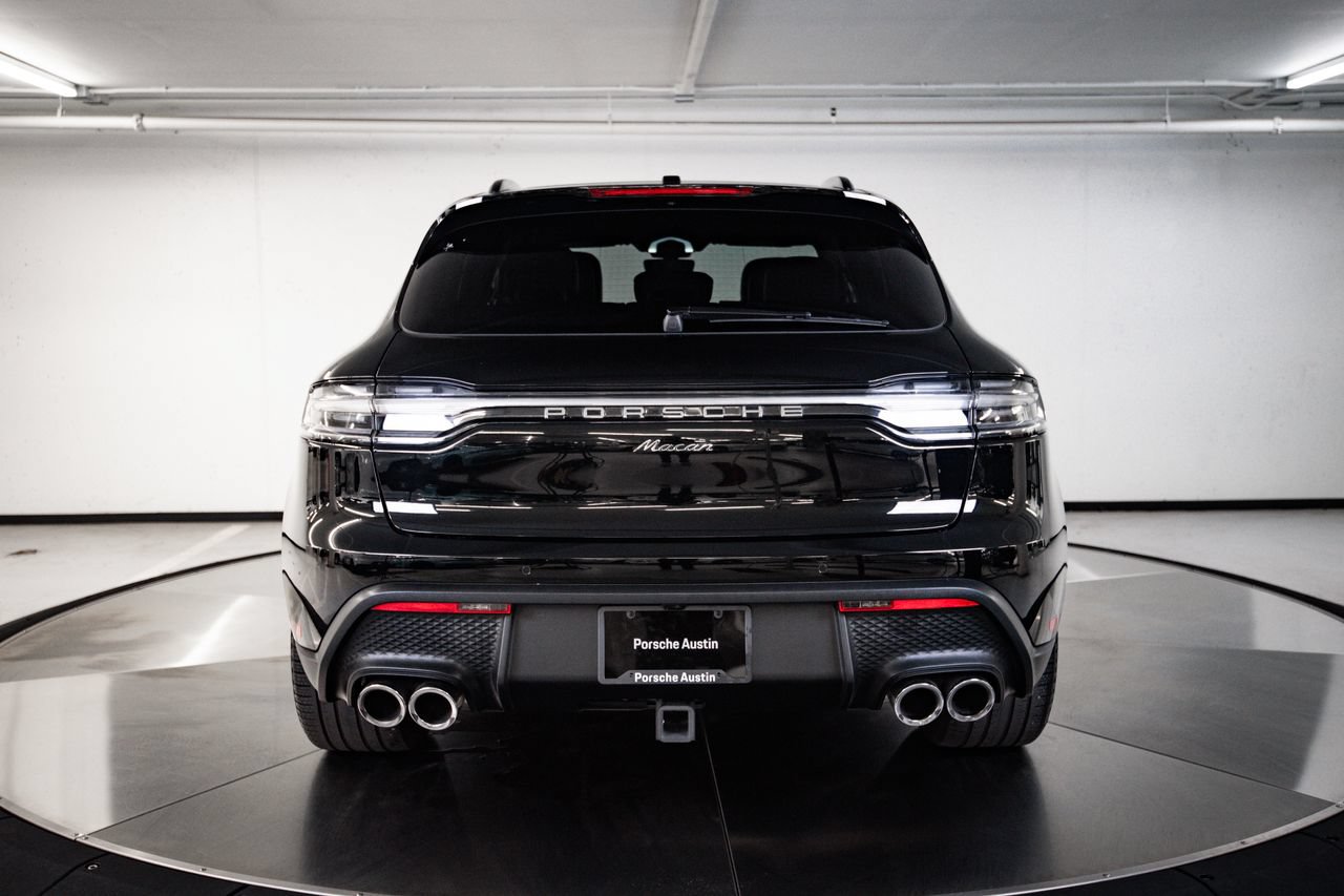 Certified 2024 Porsche Macan AWD/4WD image 6