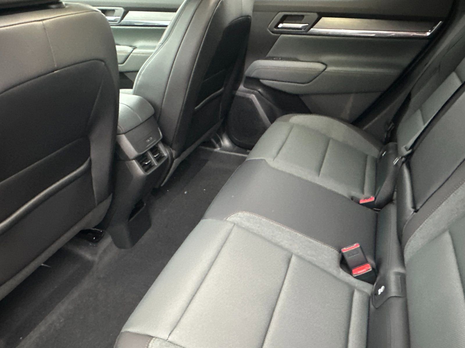 New 2026 GMC Terrain AT4 w/ Technology Package II image 12