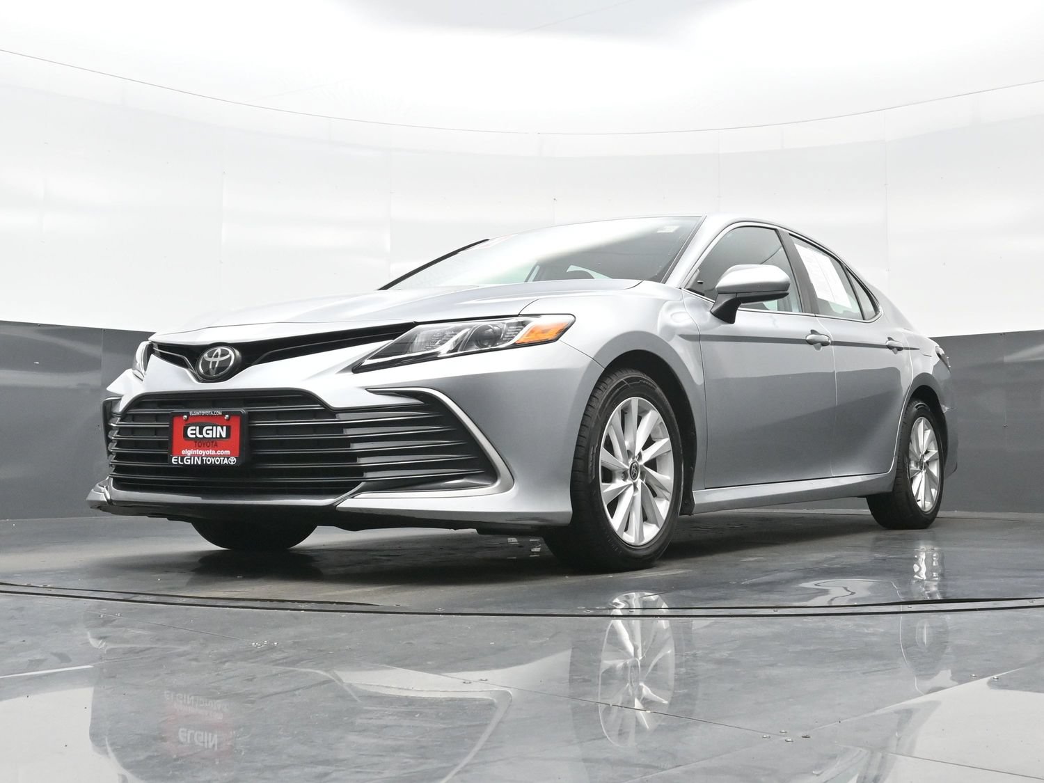 Used 2022 Toyota Camry LE FWD image 28