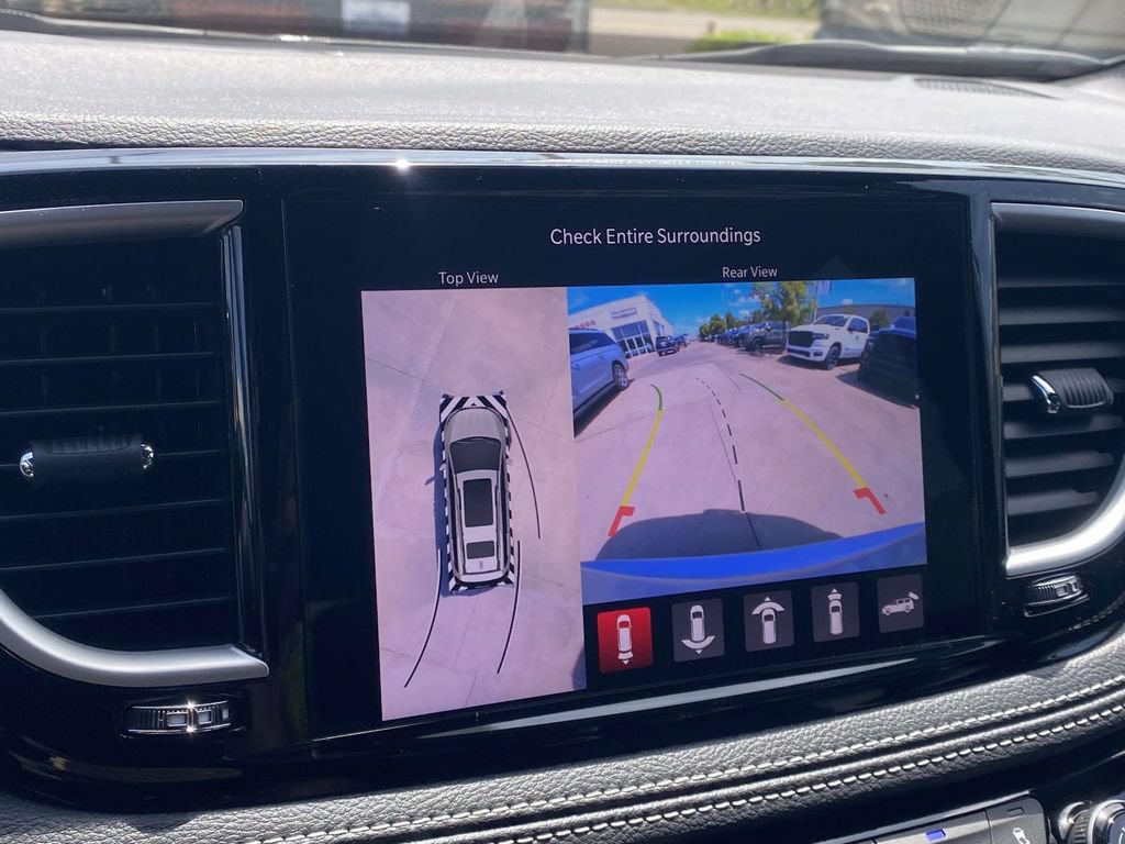 New 2026 Chrysler Pacifica Select FWD image 24