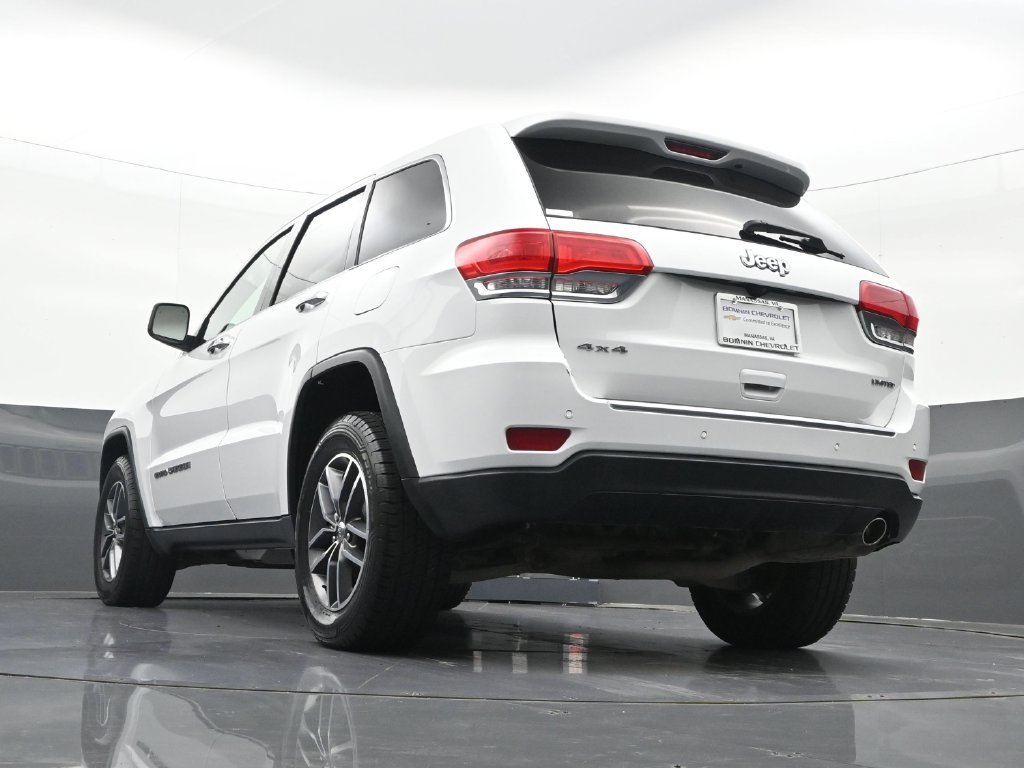 Used 2018 Jeep Grand Cherokee Limited AWD/4WD image 33
