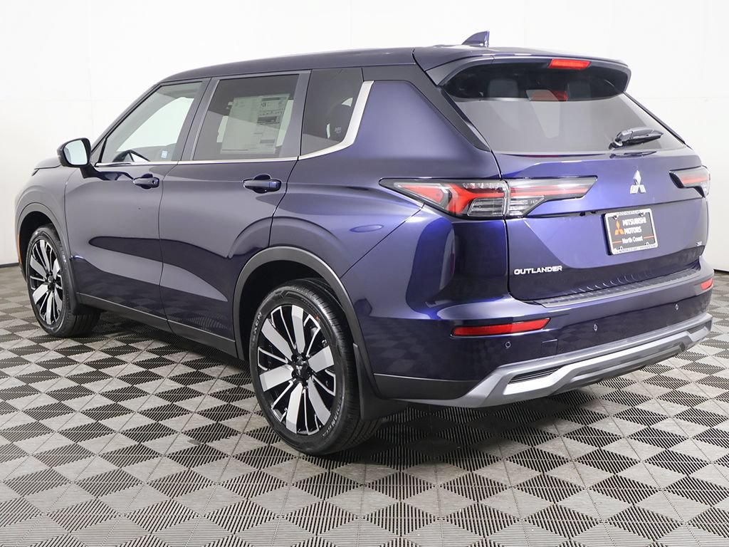 New 2026 Mitsubishi Outlander SE FWD image 11
