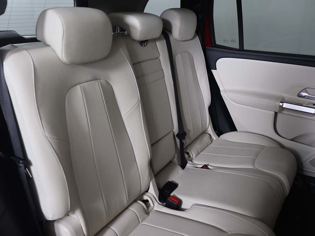Used 2022 Mercedes-Benz GLB 250 4MATIC image 27