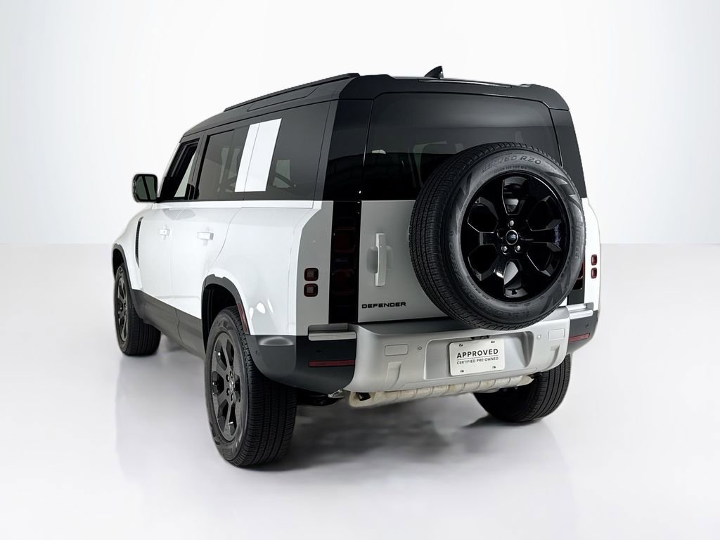 Used 2025 Land Rover Defender 110 S image 3