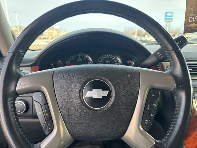 Used 2013 Chevrolet Suburban LT AWD/4WD image 13