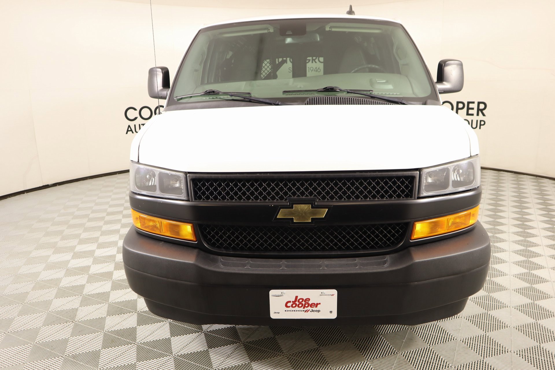 Used 2021 Chevrolet Express 2500 w/ Driver Convenience Package image 7