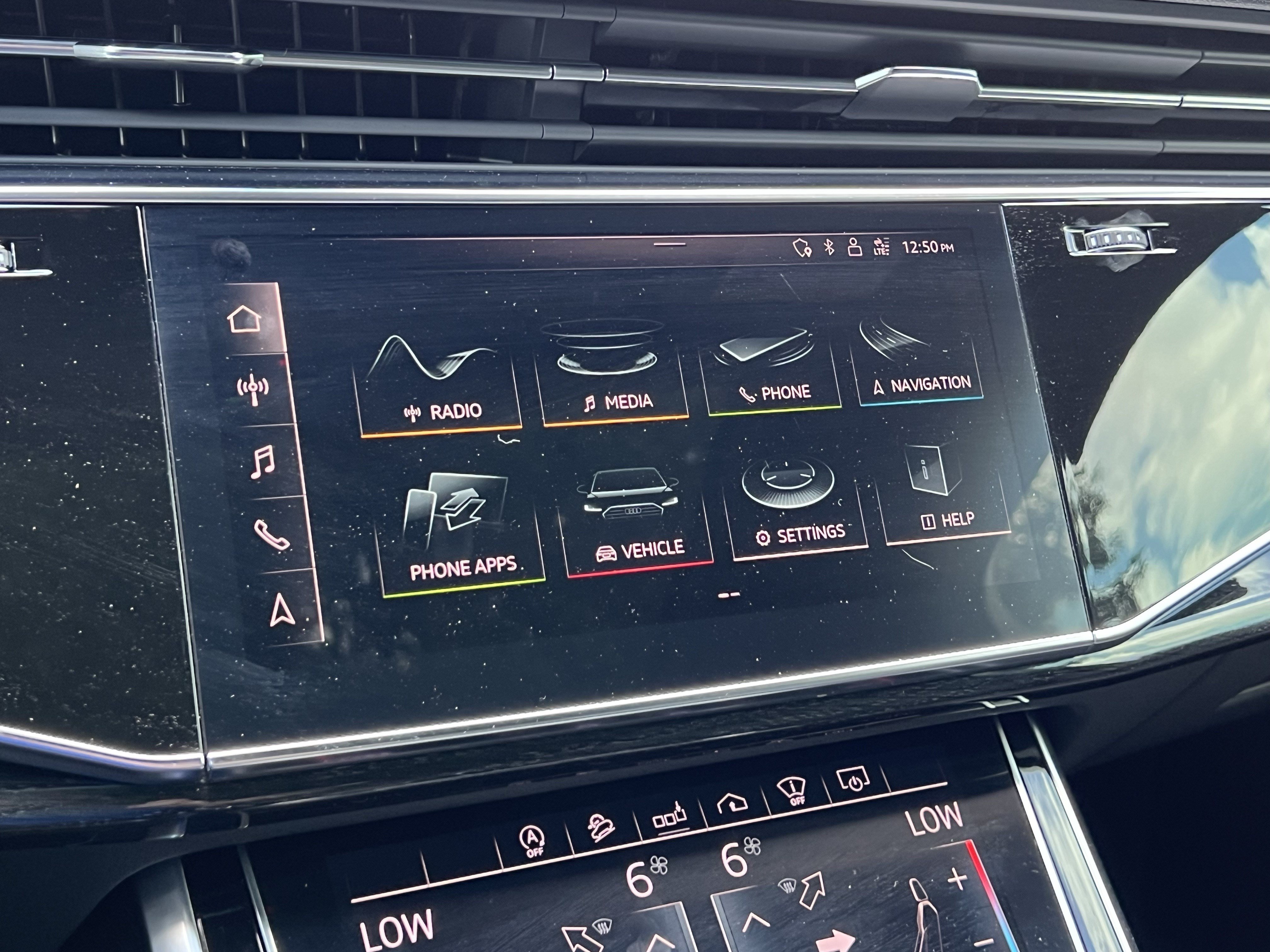 Used 2020 Audi Q7 3.0T Prestige w/ Prestige Package AWD/4WD image 23