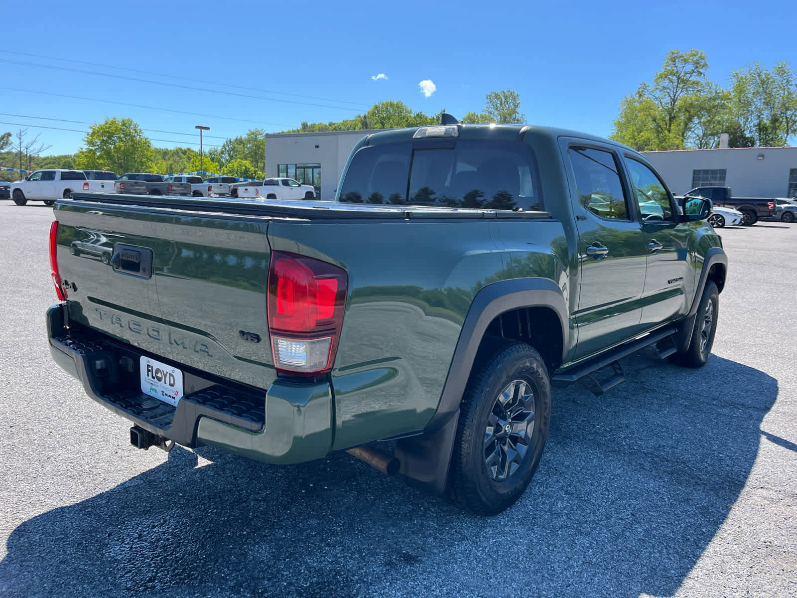 Used 2021 Toyota Tacoma SR5 w/ Trail Edition AWD/4WD image 3