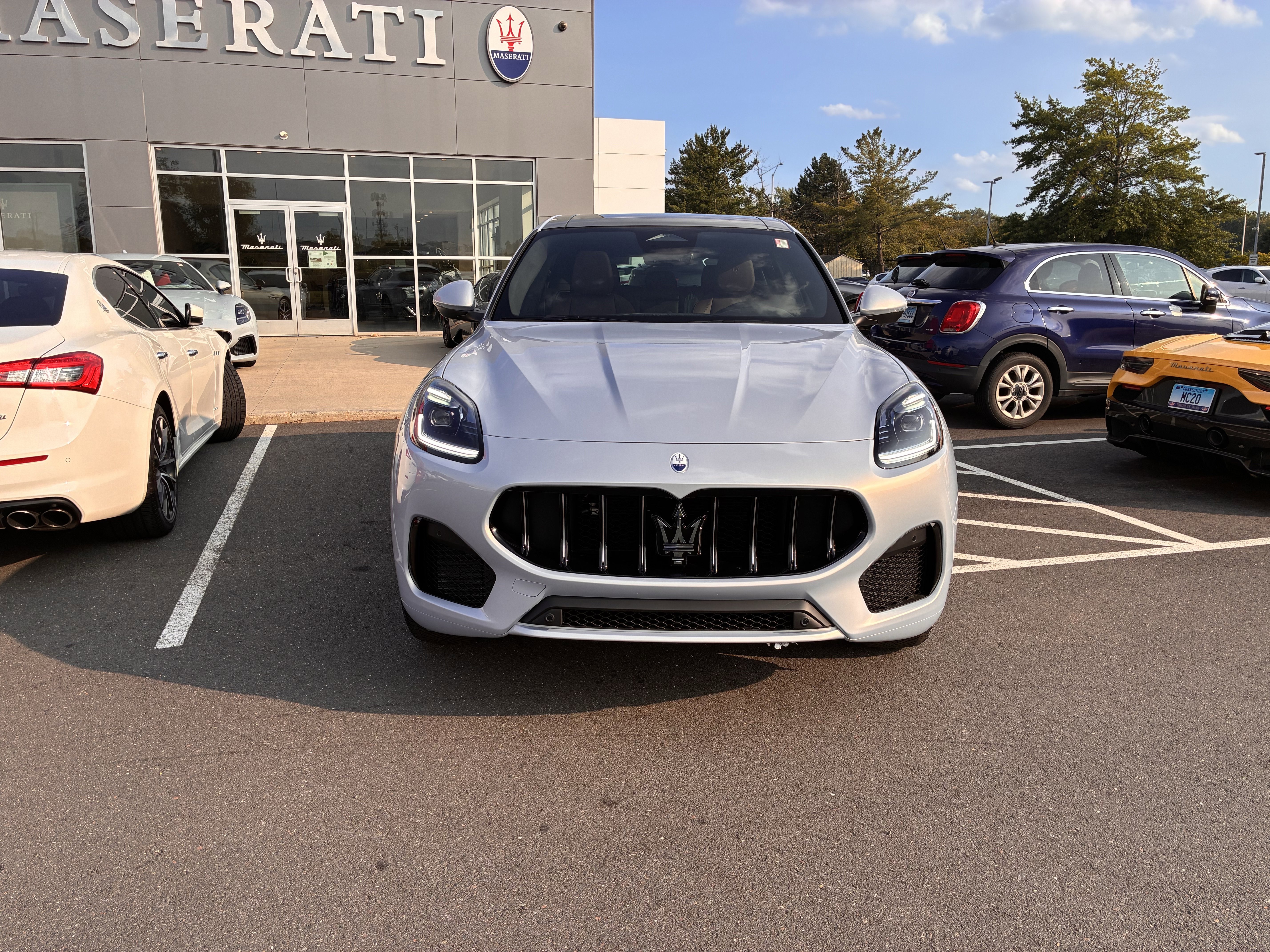 New 2025 Maserati Grecale GT image 3