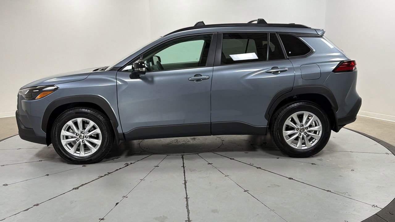 Certified 2026 Toyota Corolla Cross LE w/ Moonroof Package image 8