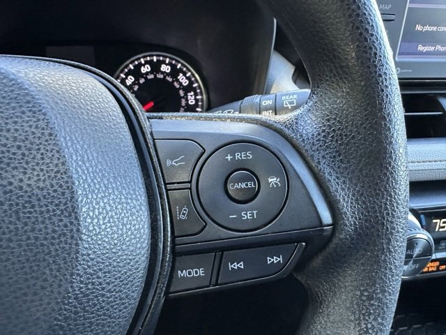 Used 2022 Toyota RAV4 XLE image 17