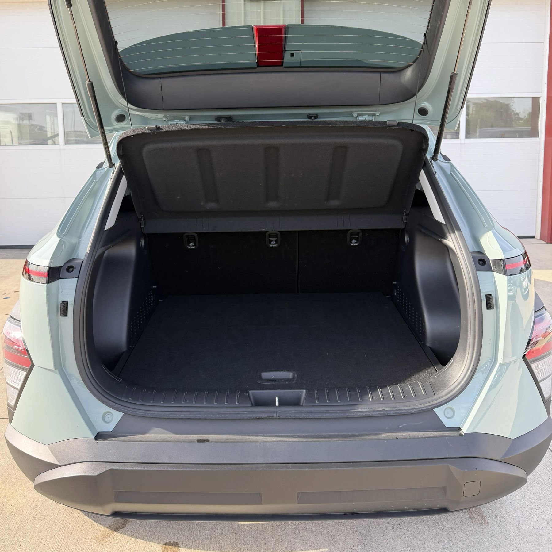 Used 2025 Hyundai Kona SEL AWD/4WD image 19