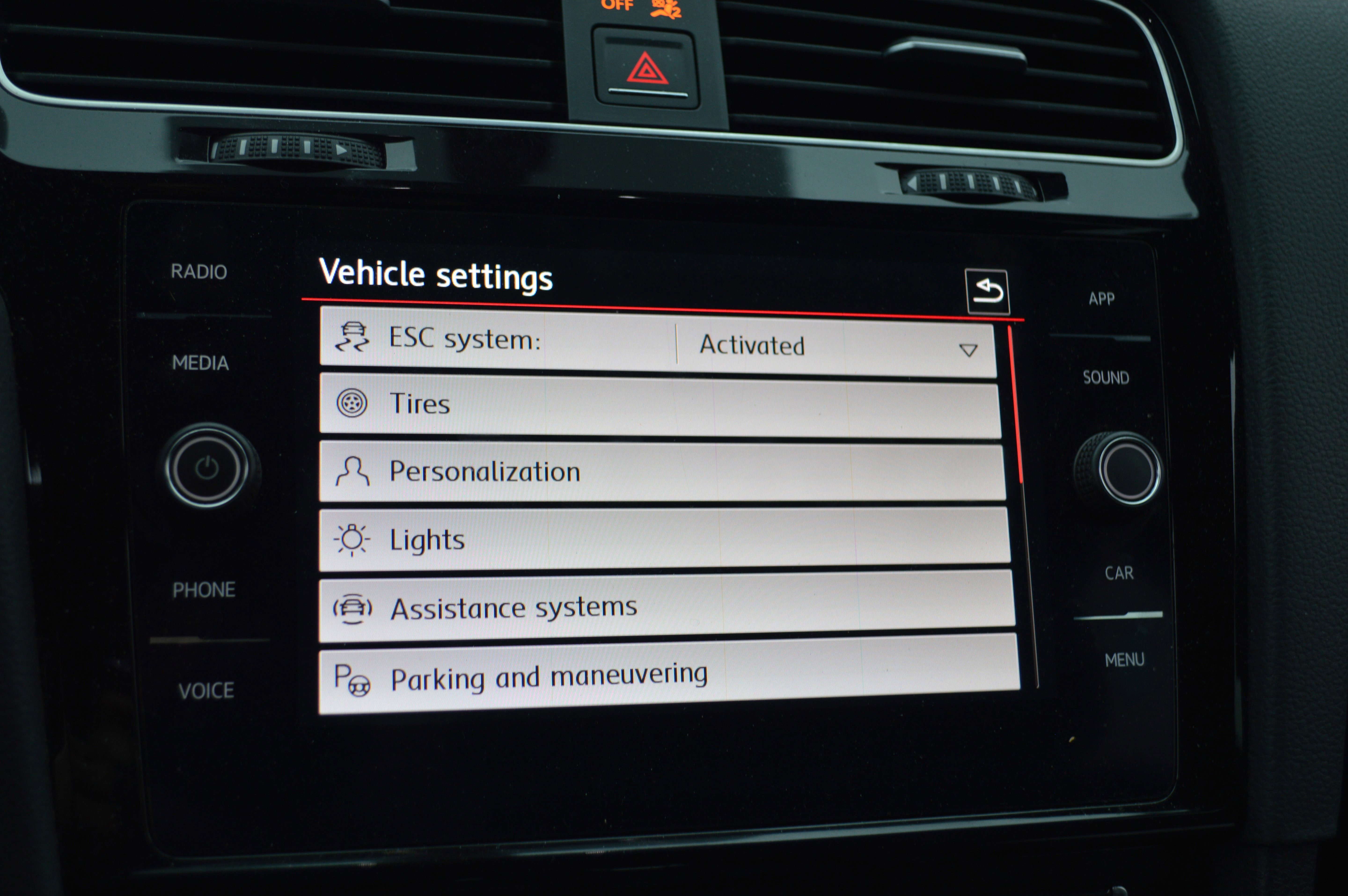 Used 2018 Volkswagen GTI SE image 21