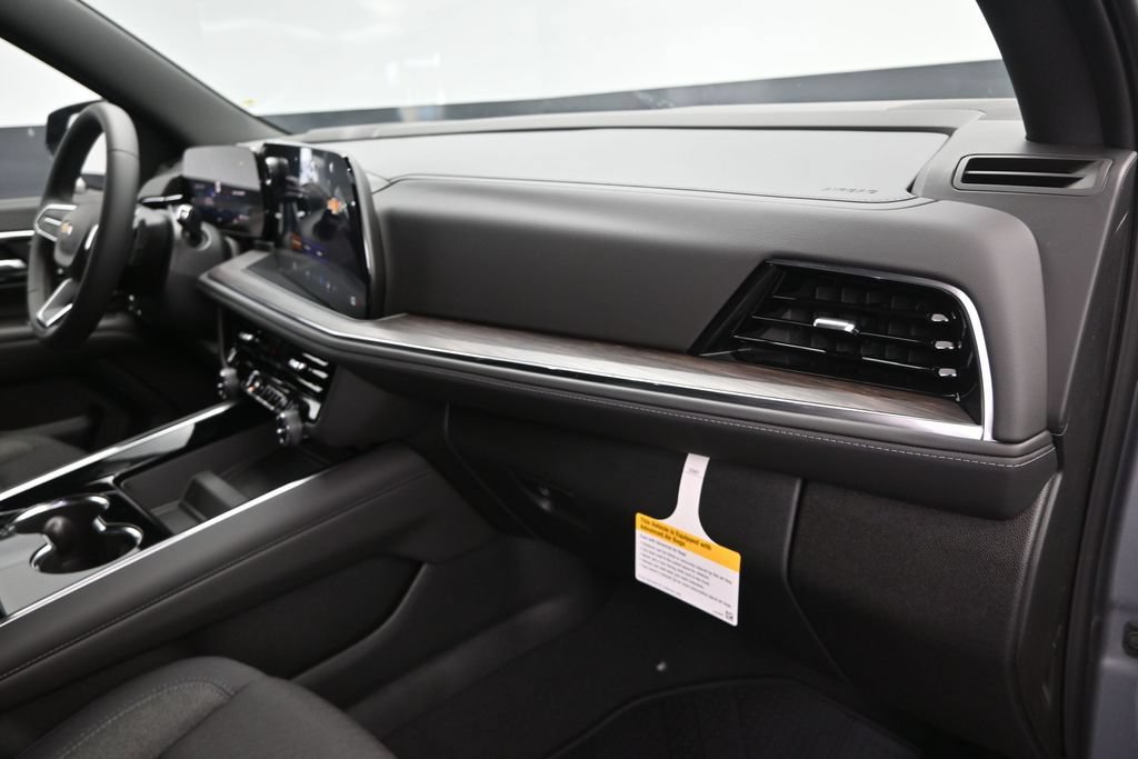 New 2026 Chevrolet Suburban LS RWD image 25