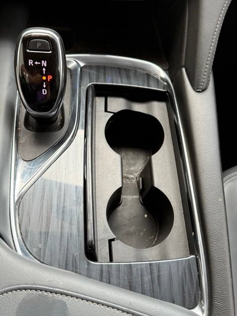Used 2020 Buick Enclave Essence FWD image 26