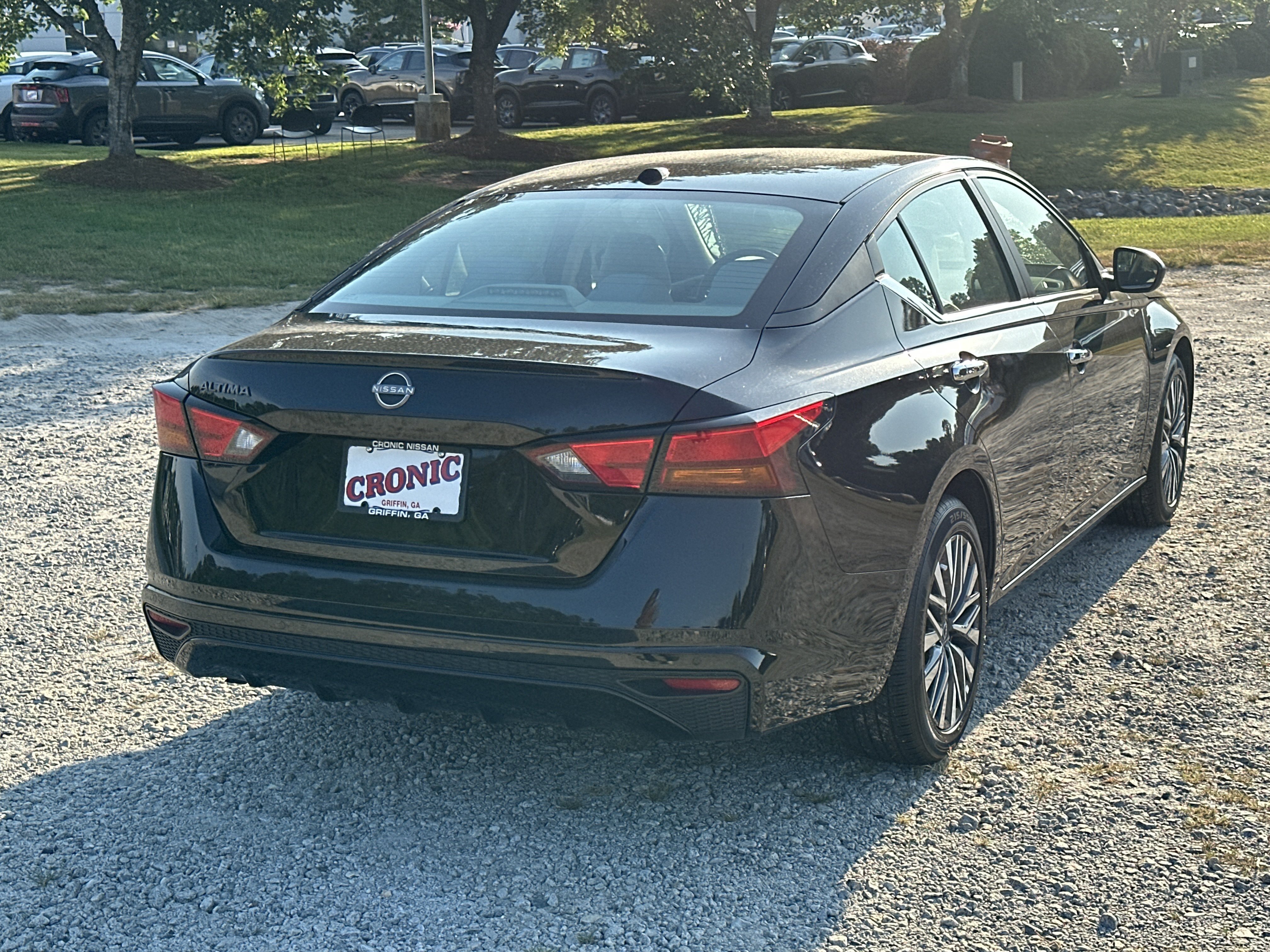 Used 2025 Nissan Altima 2.5 SV FWD image 5