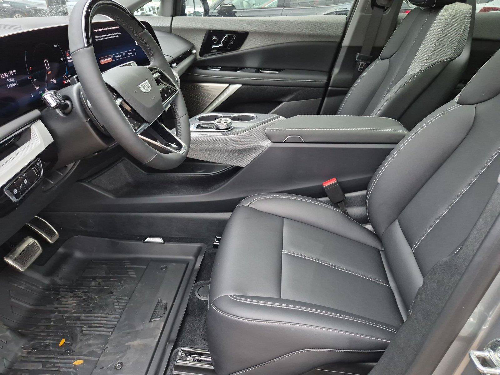 New 2027 Cadillac Optiq Sport w/ LPO, Floor Liner Package AWD/4WD image 11