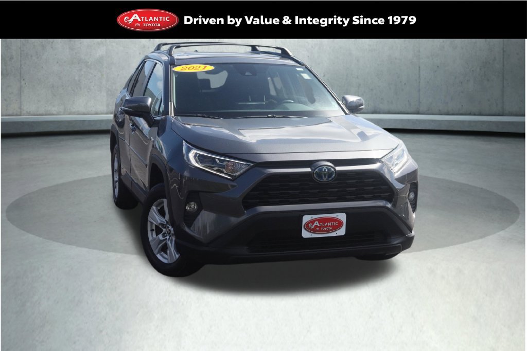 Used 2021 Toyota RAV4 XLE w/ Convenience Package