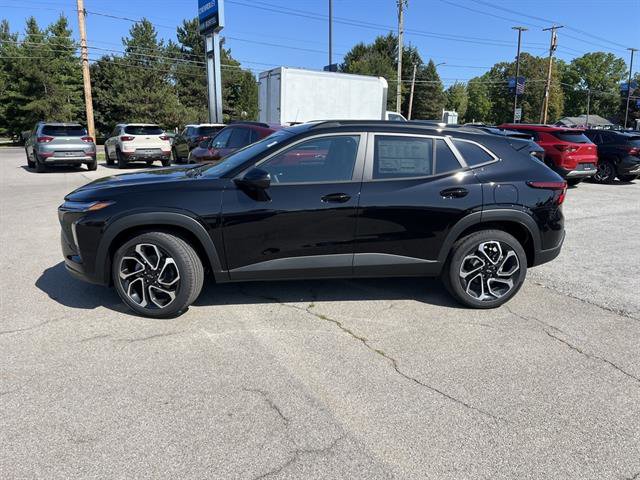 New 2026 Chevrolet Trax RS w/ Driver Confidence Package image 2