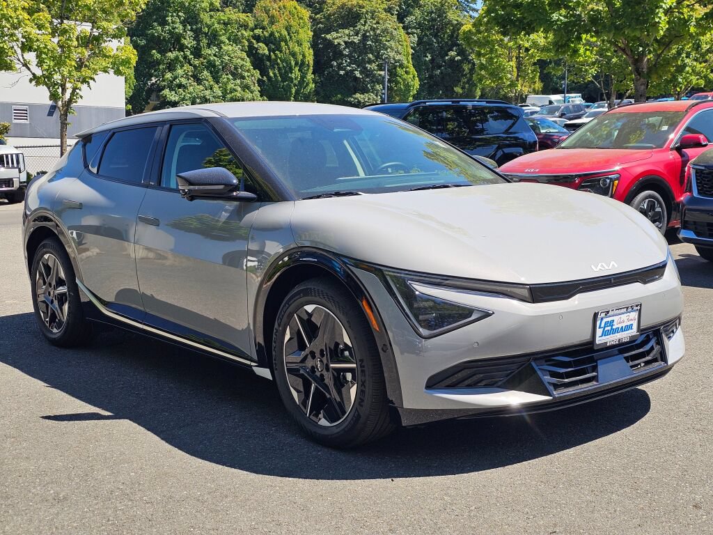 New 2026 Kia EV6 Wind AWD/4WD image 3