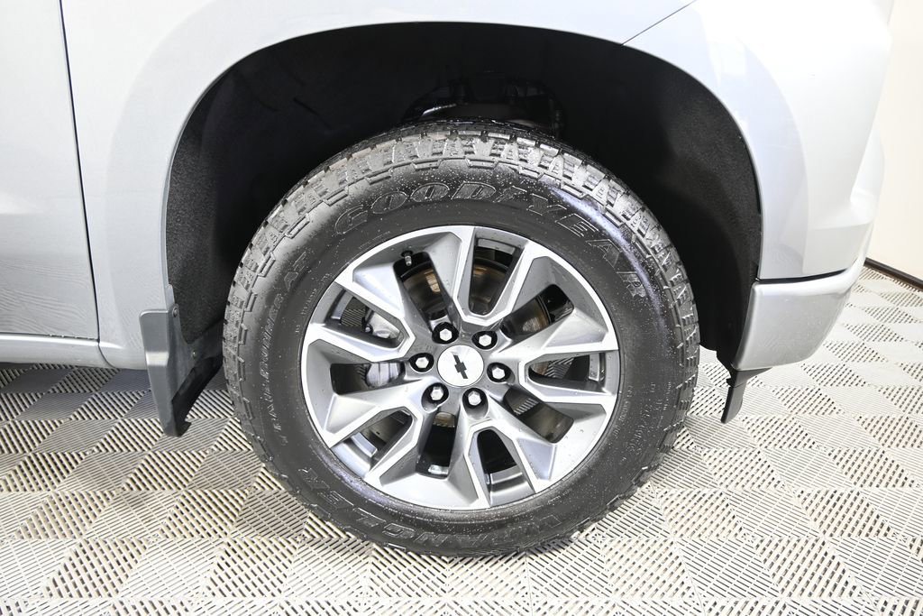 Used 2024 Chevrolet Silverado 1500 RST w/ RST All Star Premium Package AWD/4WD image 12