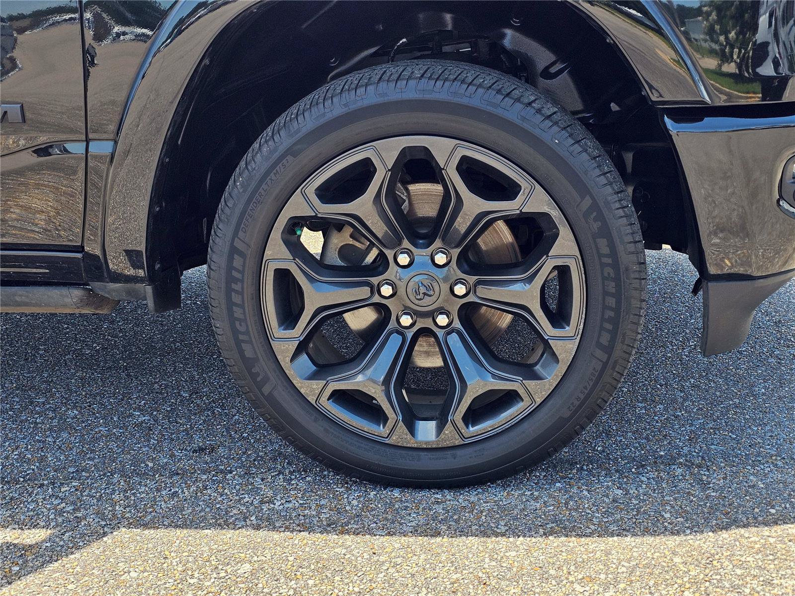 Used 2022 RAM 1500 Limited AWD/4WD image 6