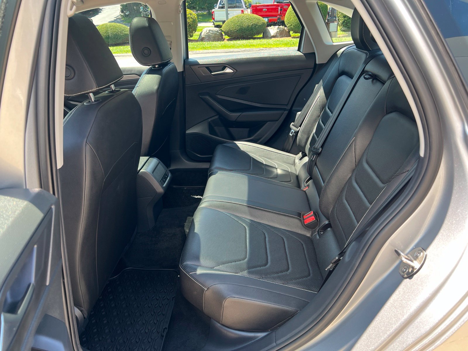 Used 2024 Volkswagen Jetta SEL FWD image 14