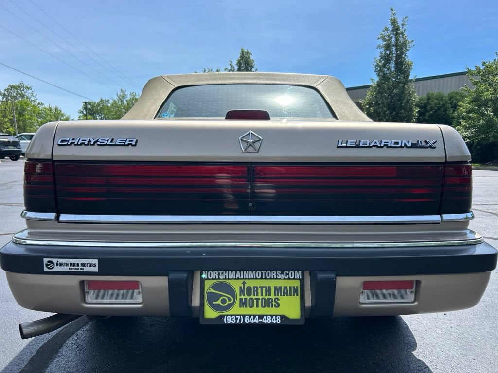 Used 1992 Chrysler LeBaron LX FWD image 9