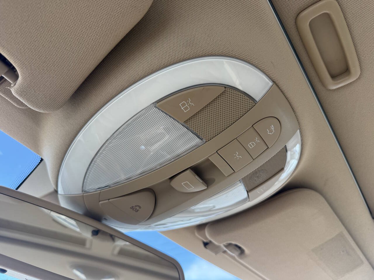Used 2009 Mercedes-Benz E 350 4MATIC Sedan image 19