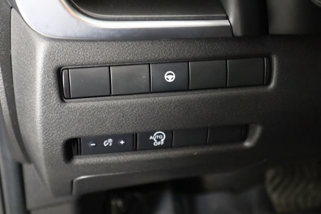 Used 2023 Nissan Rogue SV FWD image 20
