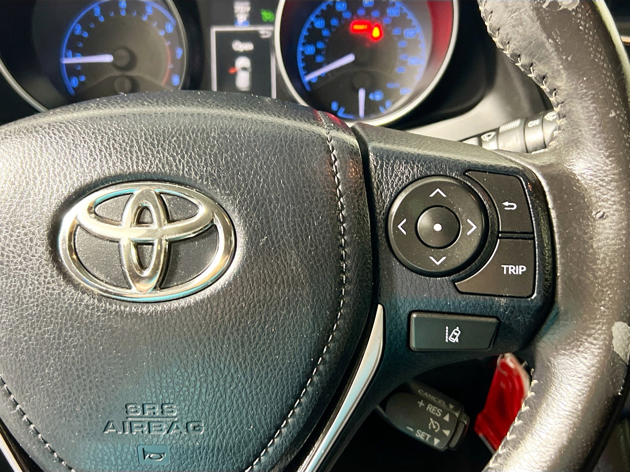 Used 2017 Toyota Corolla iM image 18