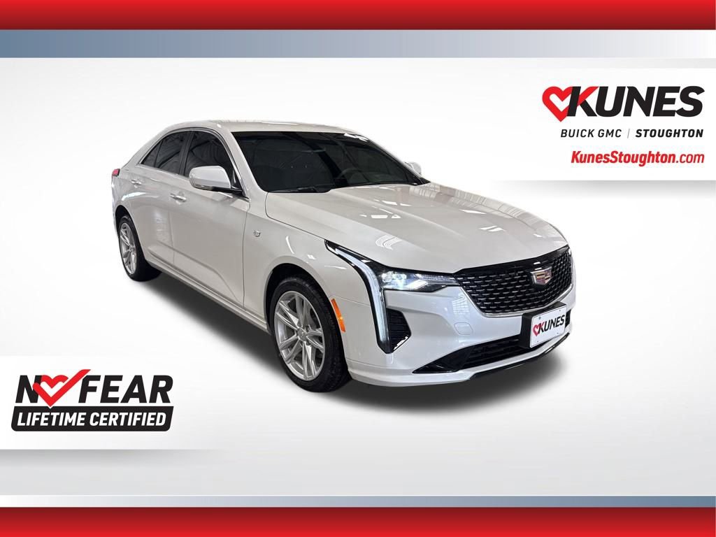 Used 2024 Cadillac CT4 Luxury image 3