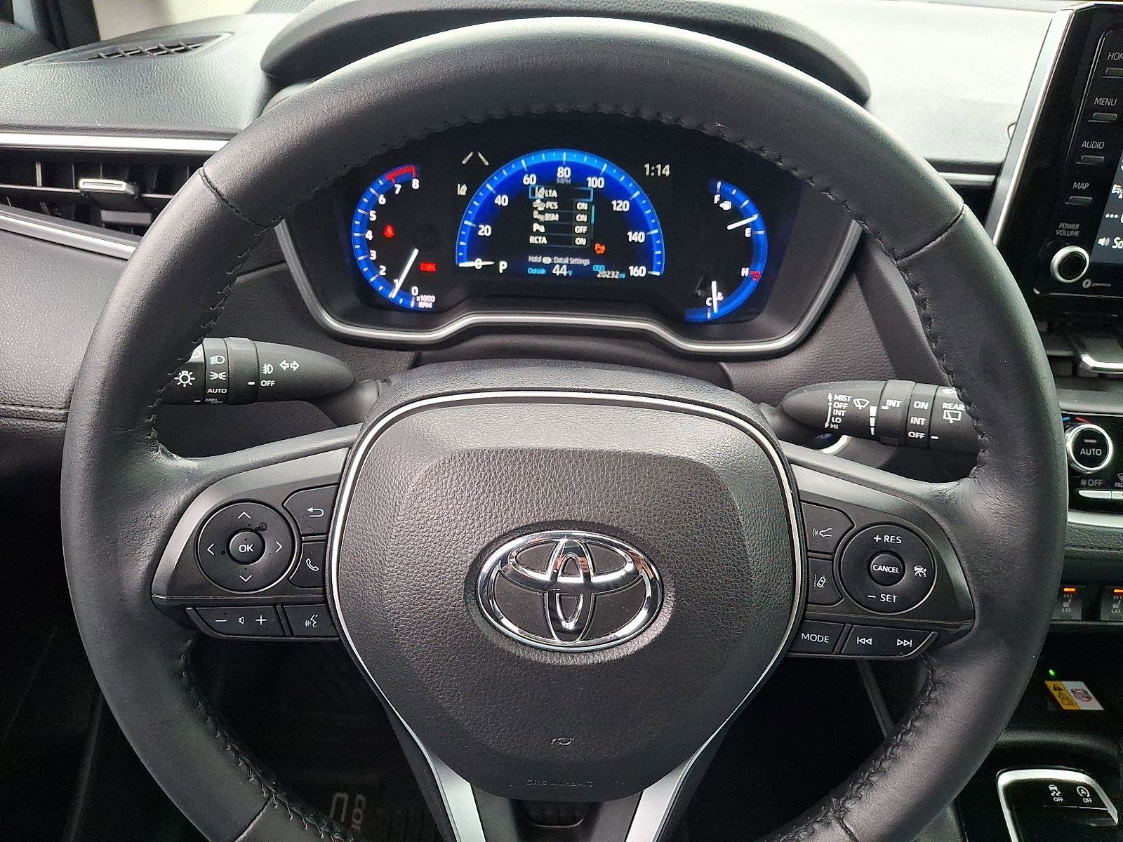 Used 2022 Toyota Corolla Cross XLE w/ Convenience Package image 20