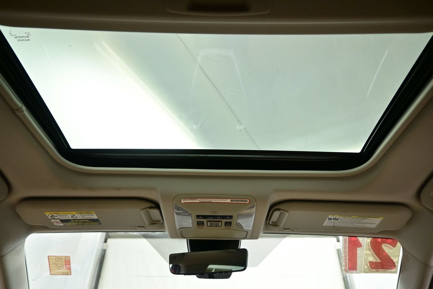 Used 2021 Toyota RAV4 Limited AWD/4WD image 17