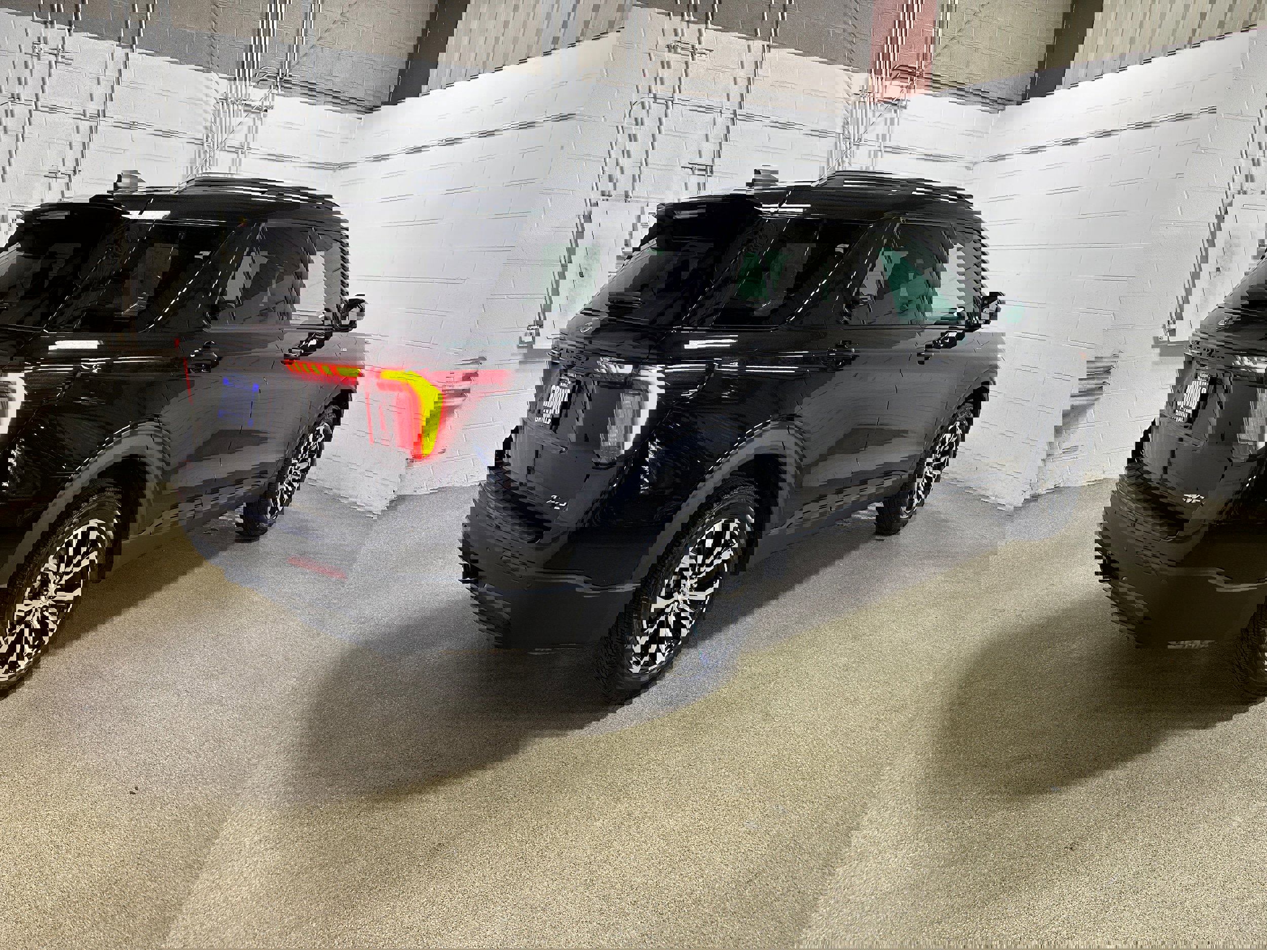 Certified 2025 Ford Explorer ST-Line image 7