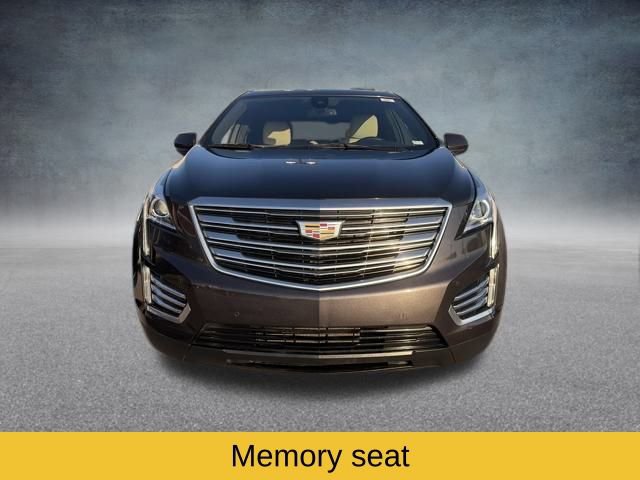 Used 2018 Cadillac XT5 Luxury w/ Driver Awareness Package image 15