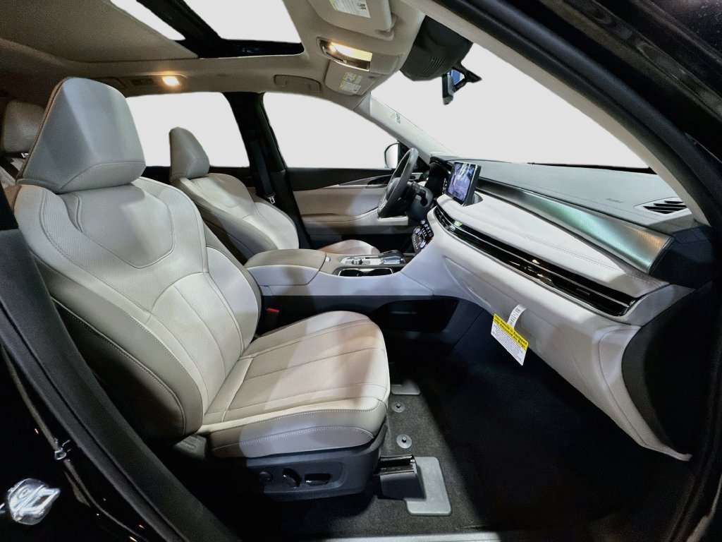 New 2027 INFINITI QX60 Luxe w/ Cargo Package FWD image 31