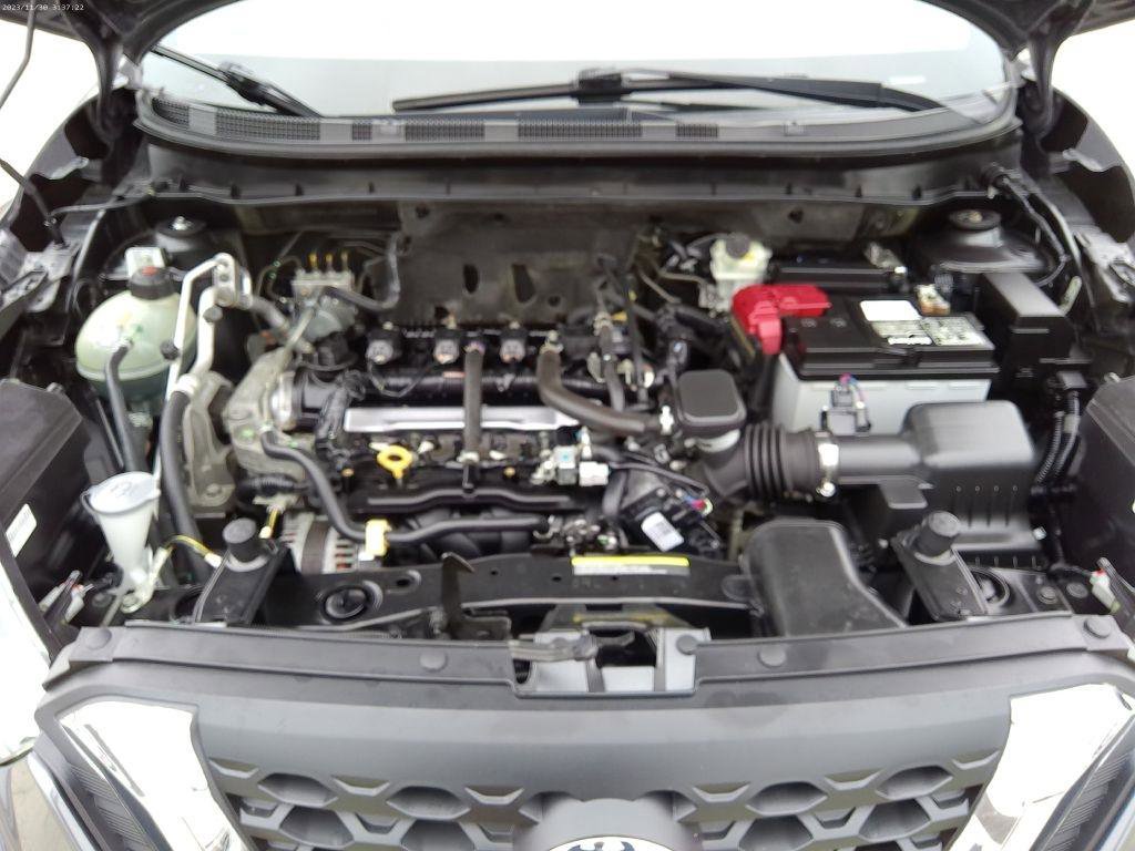 Used 2019 Nissan Kicks SV FWD image 13
