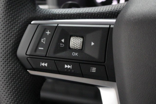 New 2026 Mitsubishi Outlander LE FWD image 9