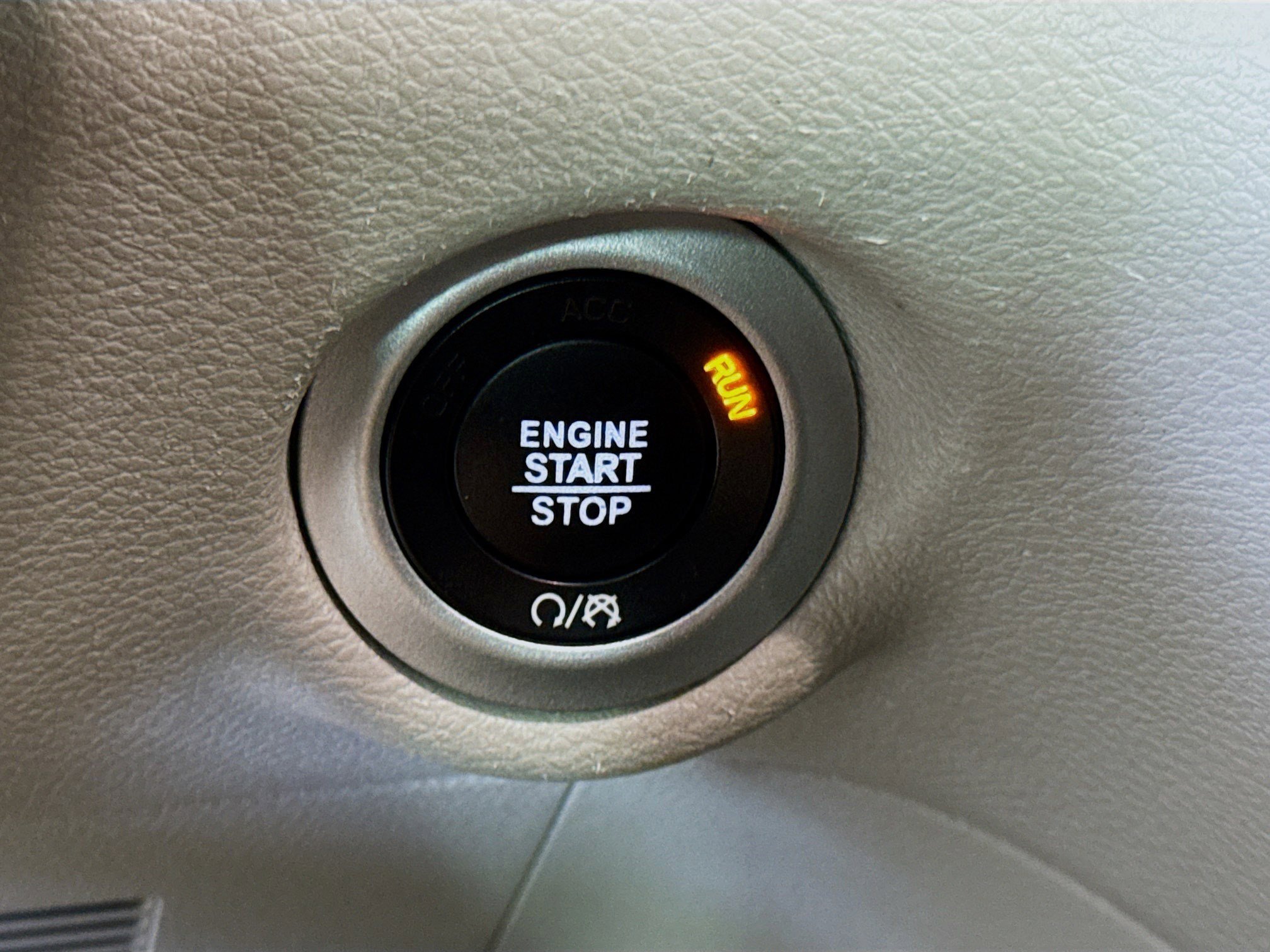 Used 2022 Chrysler Voyager LX FWD image 21