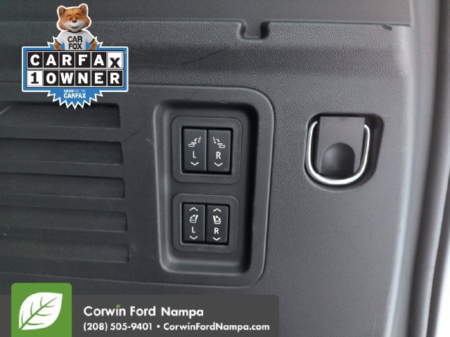 Used 2024 Chevrolet Traverse RS AWD/4WD image 31